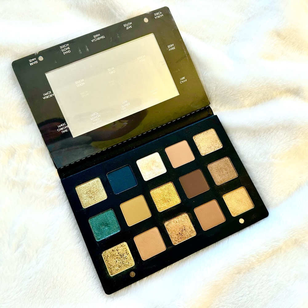 NATASHA DENONA GOLD PALETTE